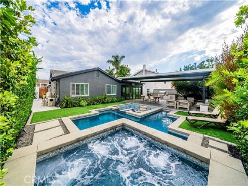 8541 Kelso Drive, Huntington Beach, CA