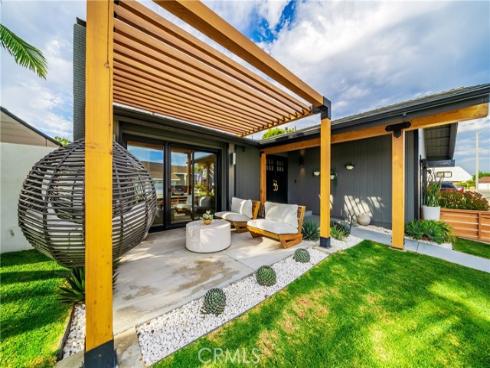 8541 Kelso Drive, Huntington Beach, CA