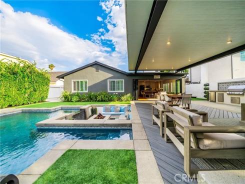 8541 Kelso Drive, Huntington Beach, CA
