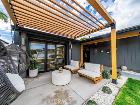 8541 Kelso Drive, Huntington Beach, CA