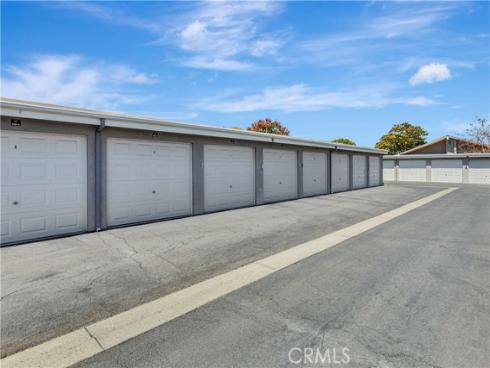 8566 Larkhall 808-B Circle, Huntington Beach, CA