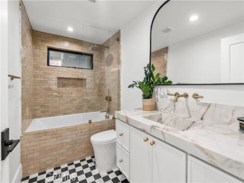 16861  Edgewater  , Huntington Beach, CA