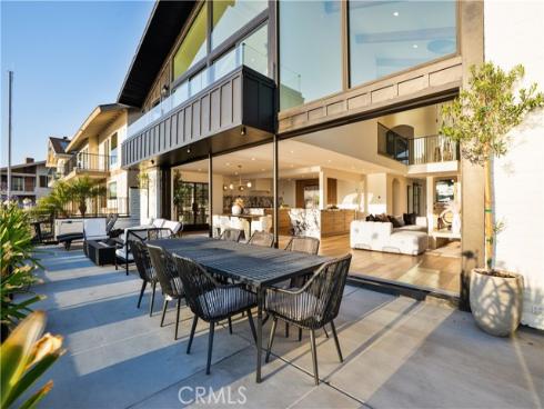 16861  Edgewater  , Huntington Beach, CA