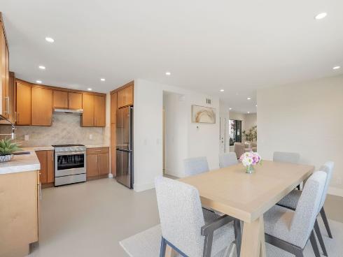 8711 Larkport Drive, Huntington Beach, CA