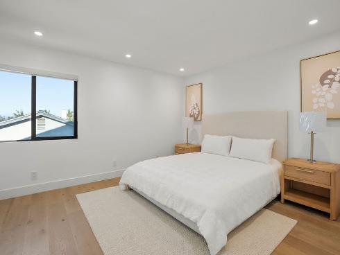 8711 Larkport Drive, Huntington Beach, CA