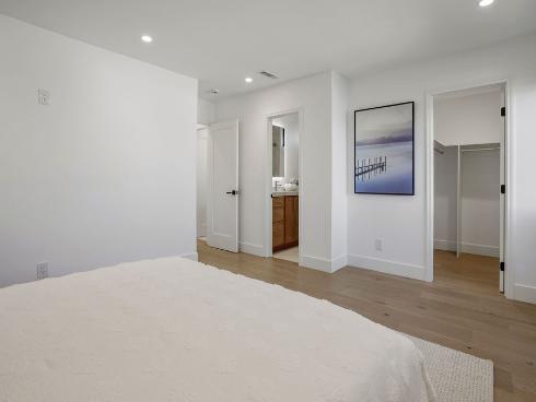 8711 Larkport Drive, Huntington Beach, CA