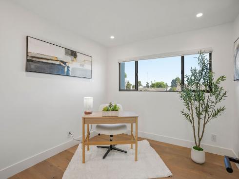 8711 Larkport Drive, Huntington Beach, CA