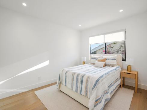 8711 Larkport Drive, Huntington Beach, CA