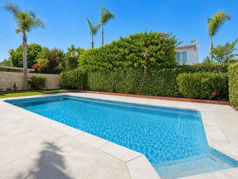 8711 Larkport Drive, Huntington Beach, CA