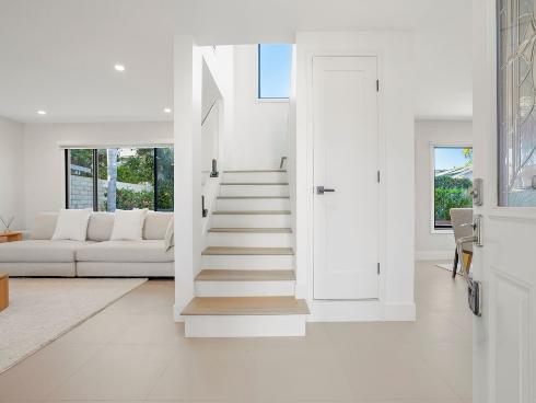 8711 Larkport Drive, Huntington Beach, CA