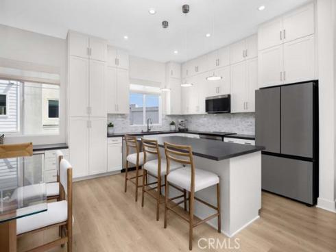 7248 Pointbreak Drive, Huntington Beach, CA
