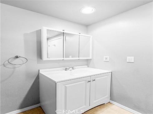 1407 Lakeside , Huntington Beach, CA