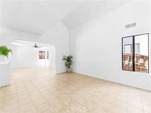 1407 Lakeside , Huntington Beach, CA