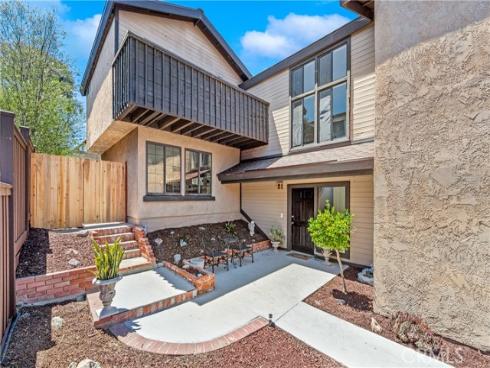 1407 Lakeside , Huntington Beach, CA