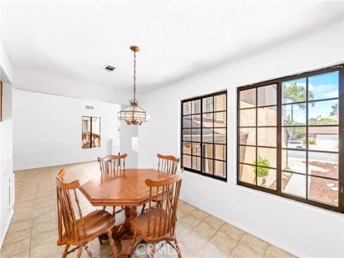 1407 Lakeside , Huntington Beach, CA