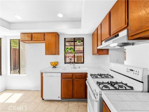 1407 Lakeside , Huntington Beach, CA