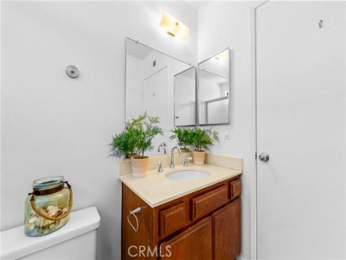 1407 Lakeside , Huntington Beach, CA