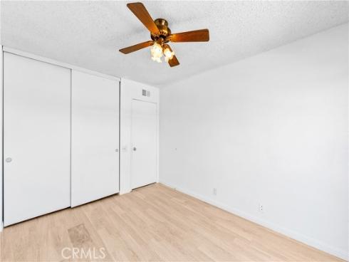 1407 Lakeside , Huntington Beach, CA