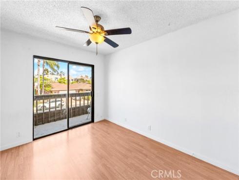 1407 Lakeside , Huntington Beach, CA