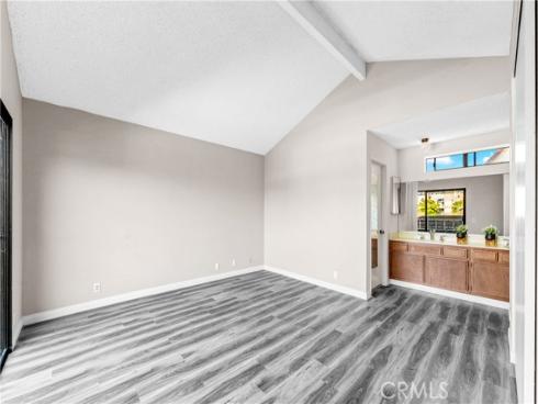 1407 Lakeside , Huntington Beach, CA