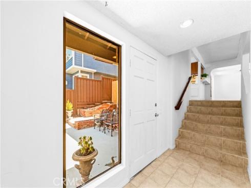 1407 Lakeside , Huntington Beach, CA