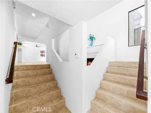 1407 Lakeside , Huntington Beach, CA