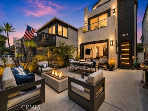 404 10th Street, Huntington Beach, CA