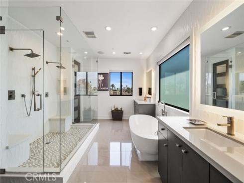 404 10th Street, Huntington Beach, CA