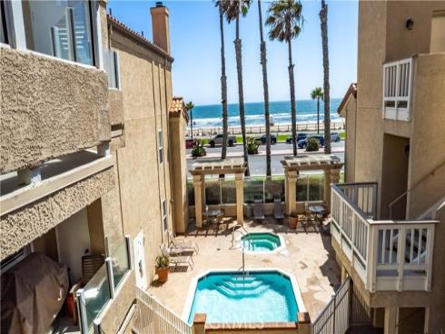 2000 Pacific Coast 203 Highway, Huntington Beach, CA