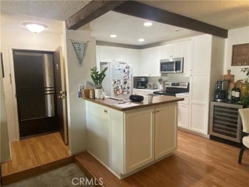 21372  Brookhurst  725 , Huntington Beach, CA