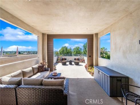 621 Frankfort Avenue, Huntington Beach, CA