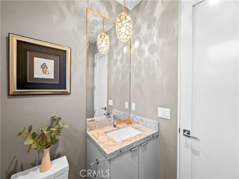 621 Frankfort Avenue, Huntington Beach, CA