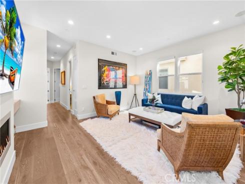 621 Frankfort Avenue, Huntington Beach, CA