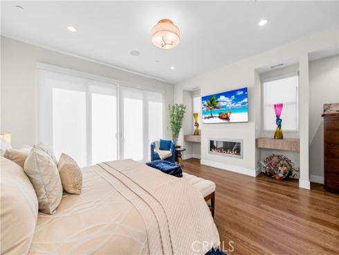 621 Frankfort Avenue, Huntington Beach, CA