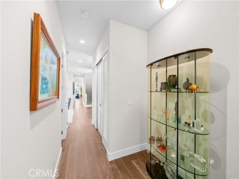 621 Frankfort Avenue, Huntington Beach, CA