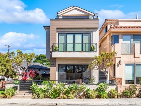 621  Frankfort   Avenue, Huntington Beach, CA