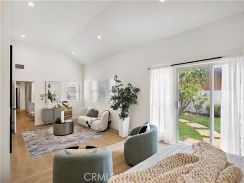 21791  Summerwind  , Huntington Beach, CA