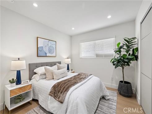 21791  Summerwind  , Huntington Beach, CA