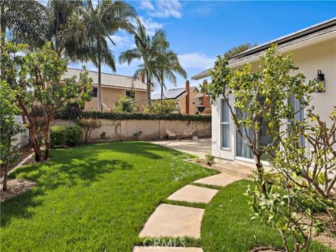 21791  Summerwind  , Huntington Beach, CA
