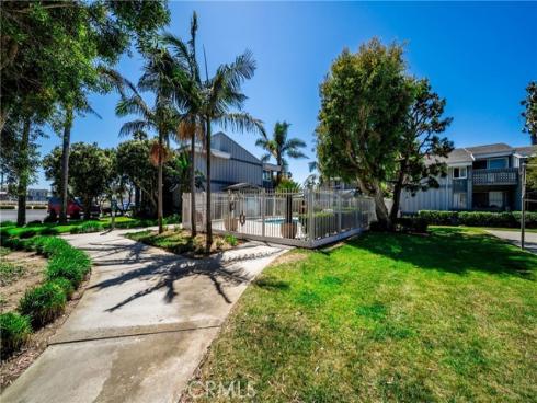 16932 Pacific Coast Highway 102 , Huntington Beach, CA