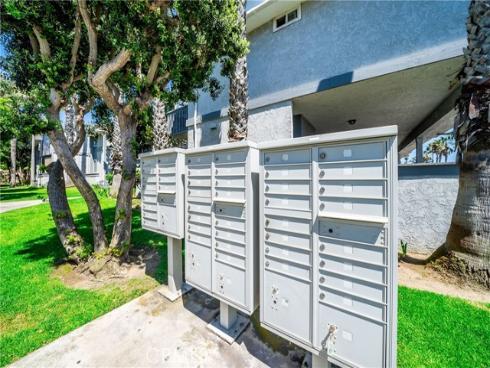 16932 Pacific Coast Highway 102 , Huntington Beach, CA