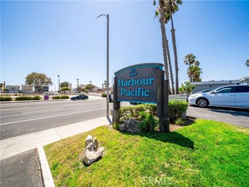 16932 Pacific Coast Highway 102 , Huntington Beach, CA