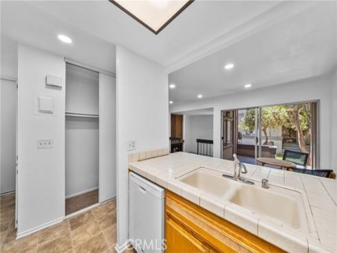 16932 Pacific Coast Highway 102 , Huntington Beach, CA
