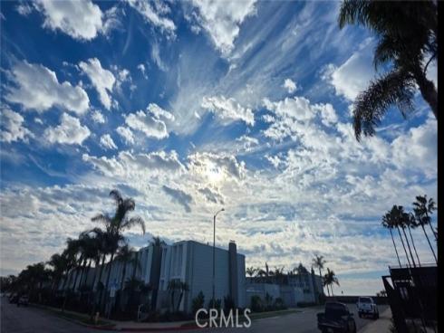 3981 Warner Avenue, Huntington Beach, CA