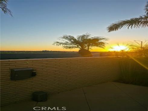 3981 Warner Avenue, Huntington Beach, CA