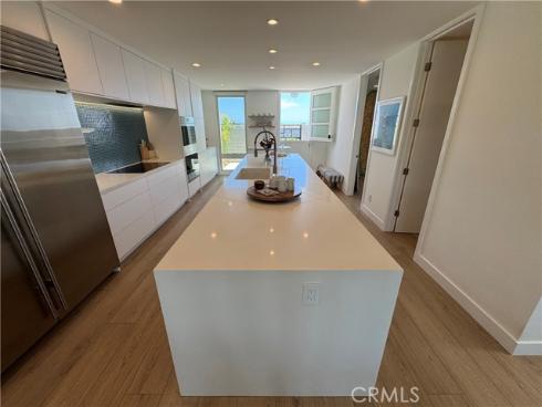 3981 Warner Avenue, Huntington Beach, CA