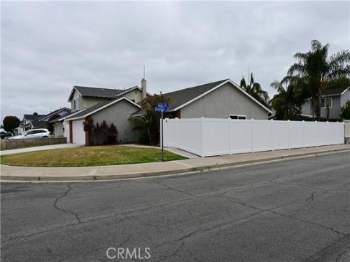20942 Balgair Circle, Huntington Beach, CA