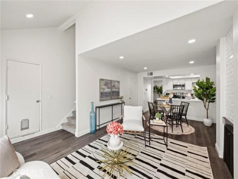 18683 Maplewood , Huntington Beach, CA