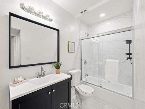 18683 Maplewood , Huntington Beach, CA