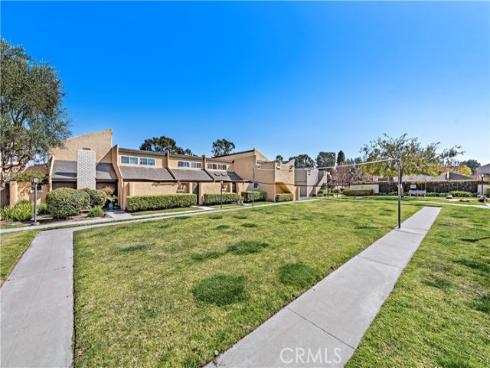 18683  Maplewood  , Huntington Beach, CA